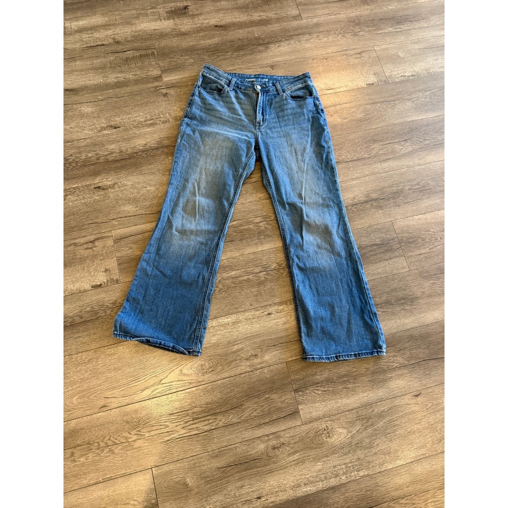 Old Navy High Rise Flare Jeans Medium Wash Blue Denim 6 Petite Retro Style